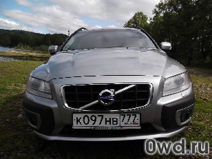 Битый автомобиль Volvo XC70